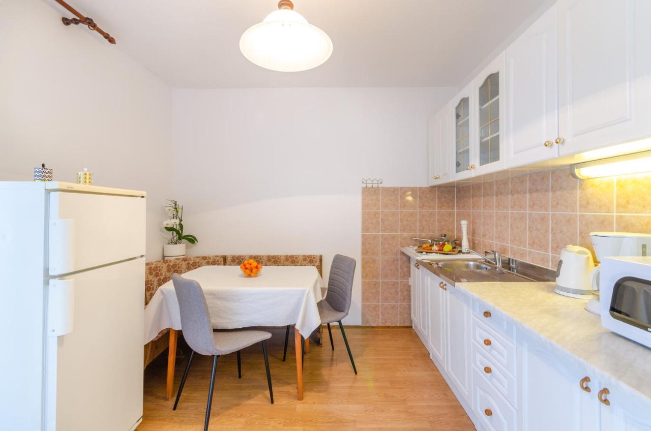 Apartmani Suncica Selce Exterior photo