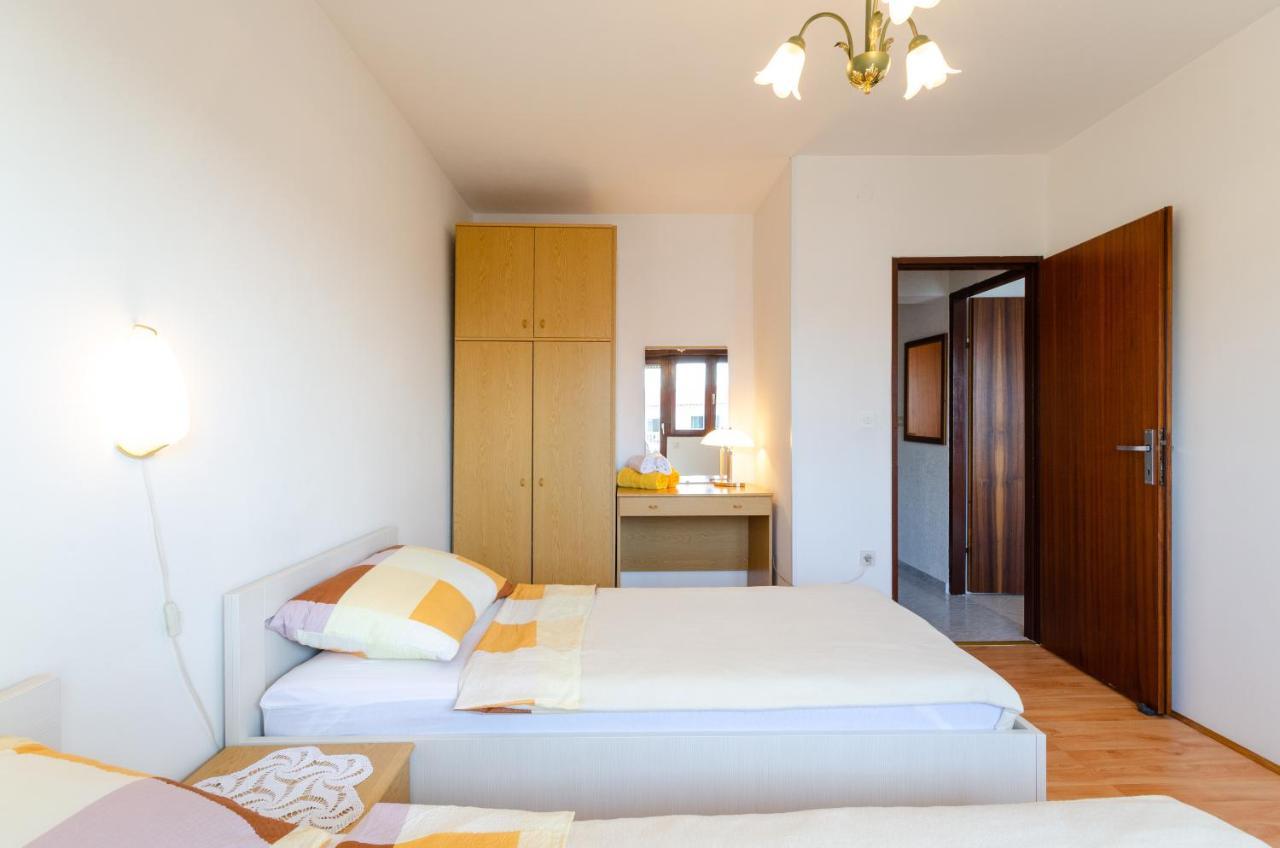 Apartmani Suncica Selce Exterior photo